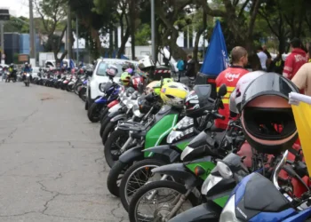 Apenas 20% dos motociclistas de aplicativos possuem cobertura previdenciária no Brasil
