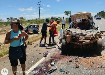 acidente em Camaçari na Estrada da Cetrel