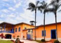 Fazenda histórica de Edu Guedes ganha vila italiana para casamento