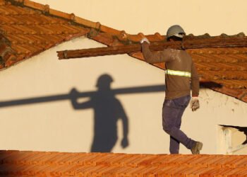 Governo federal destina R$ 133,8 bilhões para investimentos no Orçamento de 2027