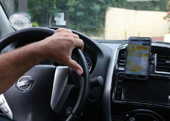 Governo torna permanente crédito para taxistas e motoristas de aplicativo