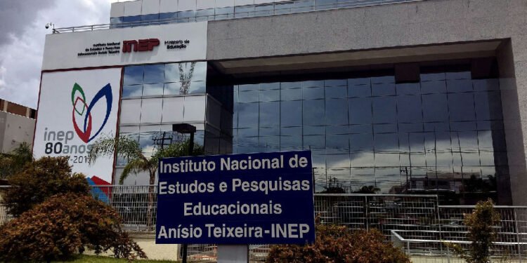 Inep libera cartões de confirmação para o Enamed e o Revalida 2026 1 Inep libera cartões de confirmação para o Enamed e o Revalida 2026