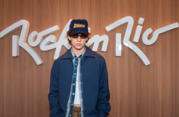 Juliano Floss marca presença solo no Rock in Rio após término com Marina Sena