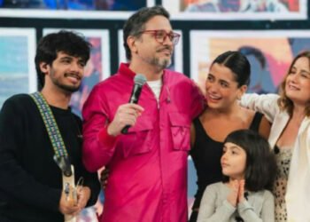 Lúcio Mauro Filho relembra pedido de casamento inusitado após trilha