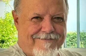 Morre o ator Roney Facchini aos 73 anos após última noite dedicada ao teatro