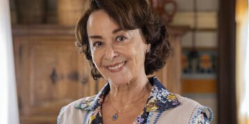 Nívea Maria negocia retorno às novelas em sequência de Avenida Brasil