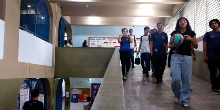 Pé-de-meia libera sexta parcela para alunos do ensino médio nesta segunda 1 Pé-de-meia libera sexta parcela para alunos do ensino médio nesta segunda