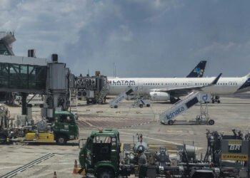 Petrobras eleva preço do querosene de aviação em 13,9% após tensões globais