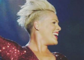Pink celebra 47 anos com mansão histórica de luxo em Nova York