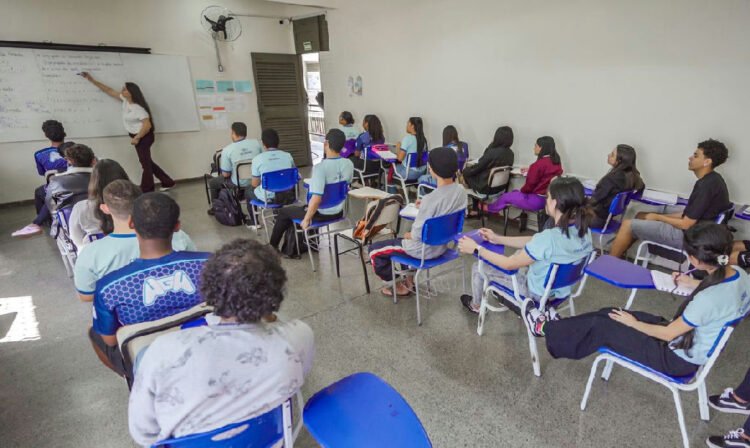Pisa 2025: Brasil reduz distância educacional para países ricos