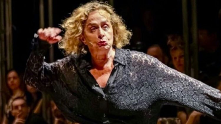 Regina Braga aos 81 anos: veja como está a vida da atriz longe da TV 1 Regina Braga aos 81 anos: veja como está a vida da atriz longe da TV