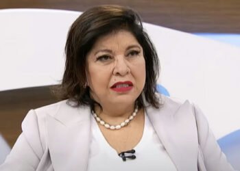 Roberta Miranda adotada: cantora revela descoberta antes da morte da mãe
