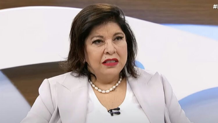 Roberta Miranda adotada: cantora revela descoberta antes da morte da mãe