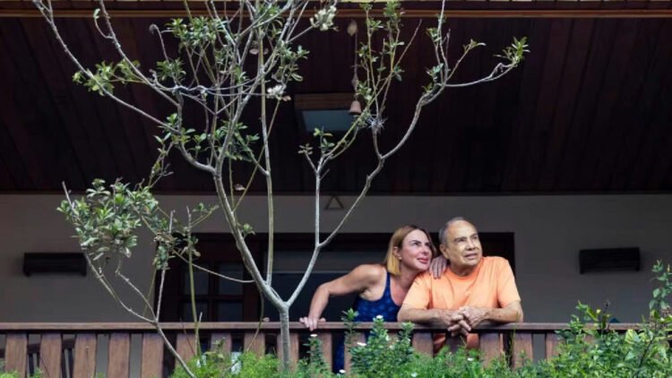 Stênio Garcia cultiva jardim da saudade com árvores em homenagem a amigos falecidos 1 Stênio Garcia cultiva jardim da saudade com árvores em homenagem a amigos falecidos