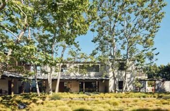 Steven Spielberg coloca rancho de luxo à venda por R$ 159 milhões