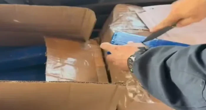 maconha e cocaína apreendida em caminhão