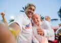 Lula e Jerônimo Rodrigues abraçados