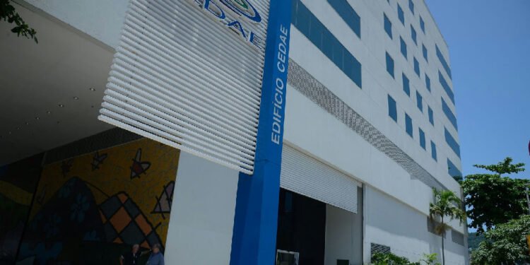 Auditoria aponta desvio de R$ 400 milhões na Cedae Saúde no Rio