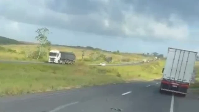 acidente na br-324 com ciclista