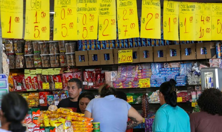 Crédito e inovação: governo avalia suporte ao fim da 6x1