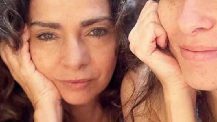 Dandara Guerra, filha de Claudia Ohana, completa 43 anos e impressiona pela semelhança
