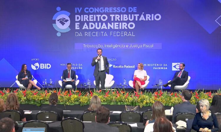 Dario Durigan propõe transformar Receita Federal em centro de inteligência para políticas públicas