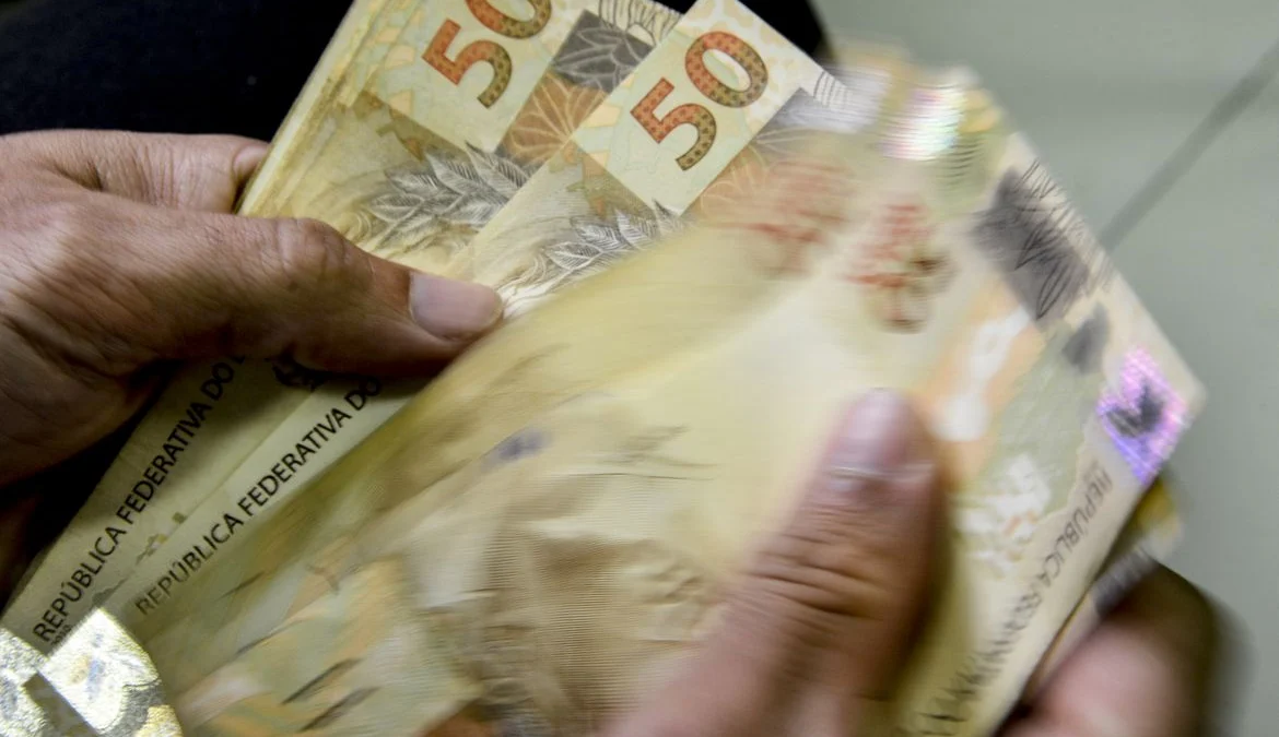 Desenrola 3.0: governo convoca bancos para nova fase de dívidas