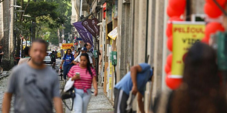 Escala 6x1: fim da jornada gera expectativa por mais qualidade de vida