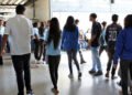 Estudantes do ensino médio com frequência regular começam a receber sétima parcela do Pé-de-meia nesta segunda 2 Estudantes do ensino médio com frequência regular começam a receber sétima parcela do Pé-de-meia nesta segunda