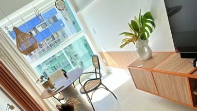 Giulia Costa exibe decoração e detalhes de seu novo apartamento no Rio