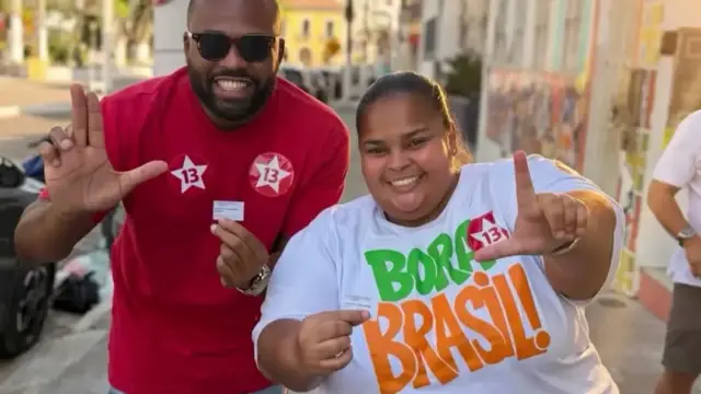 vereadora luana carvalaho, de santo amaro, e o diretor do Teatro Dona Canô, Gleidson Muniz