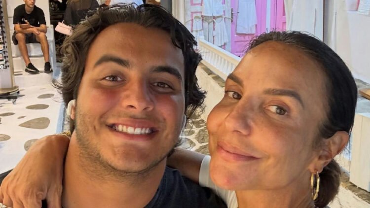 Marcelo Sangalo completa 17 anos e recebe homenagens da família