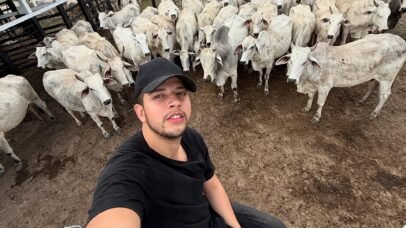 Nadson o Ferinha concilia carreira musical com fazenda em Sergipe