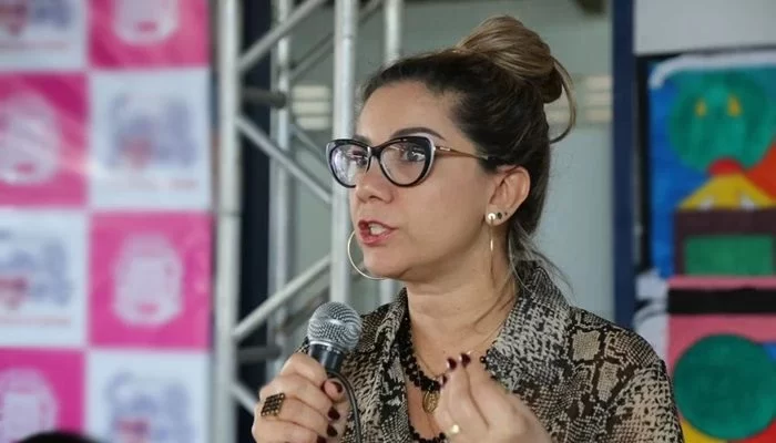 alessandra gomes ex-prefeita santo amaro condenada