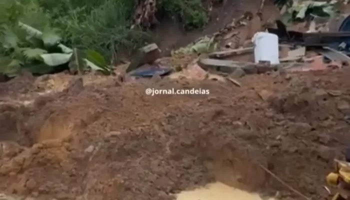 casa desaba em candeias