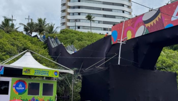 estrutura é interdidata no Carnaval de Salvador